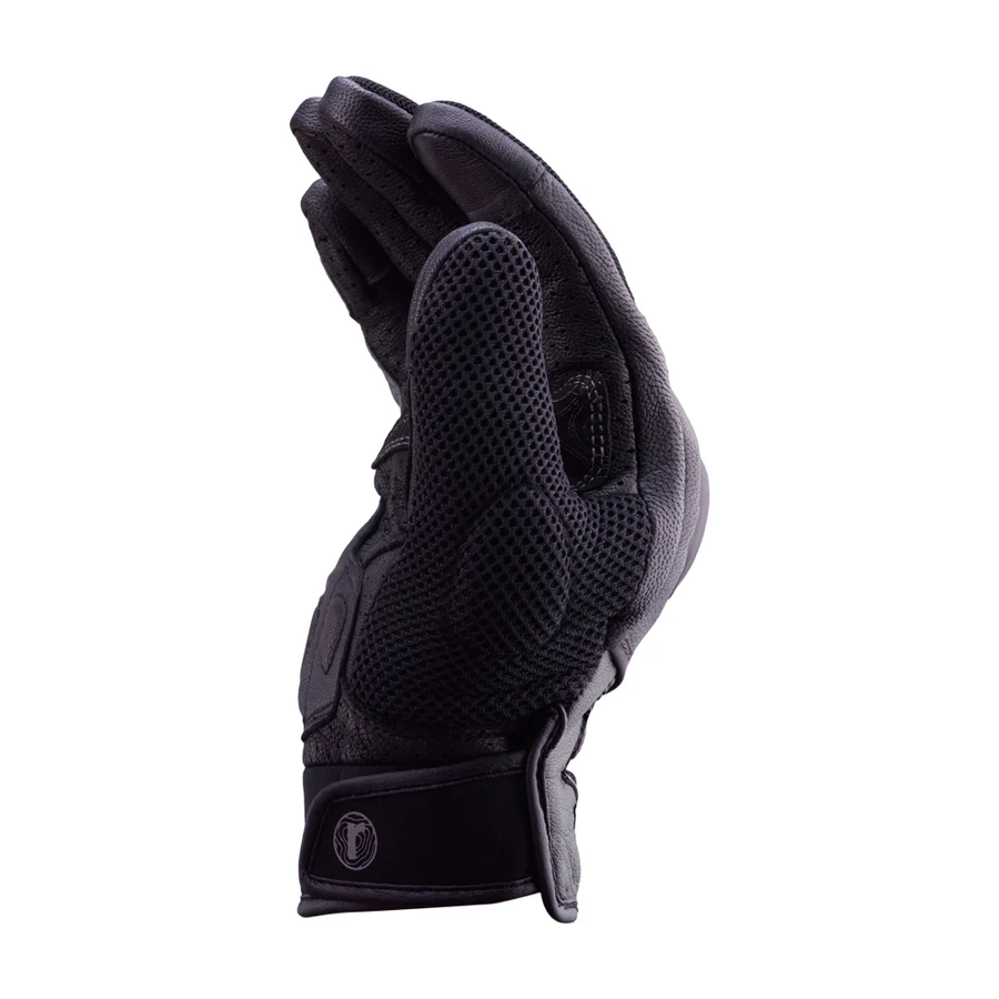 Austra Gloves - Black - Image 5