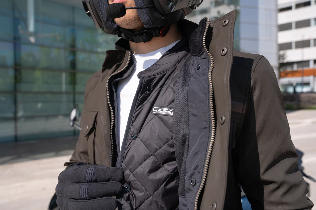 LS2 Liberty Man Jacket Black – All-weather touring motorcycle jacket with CE Level 2 protection