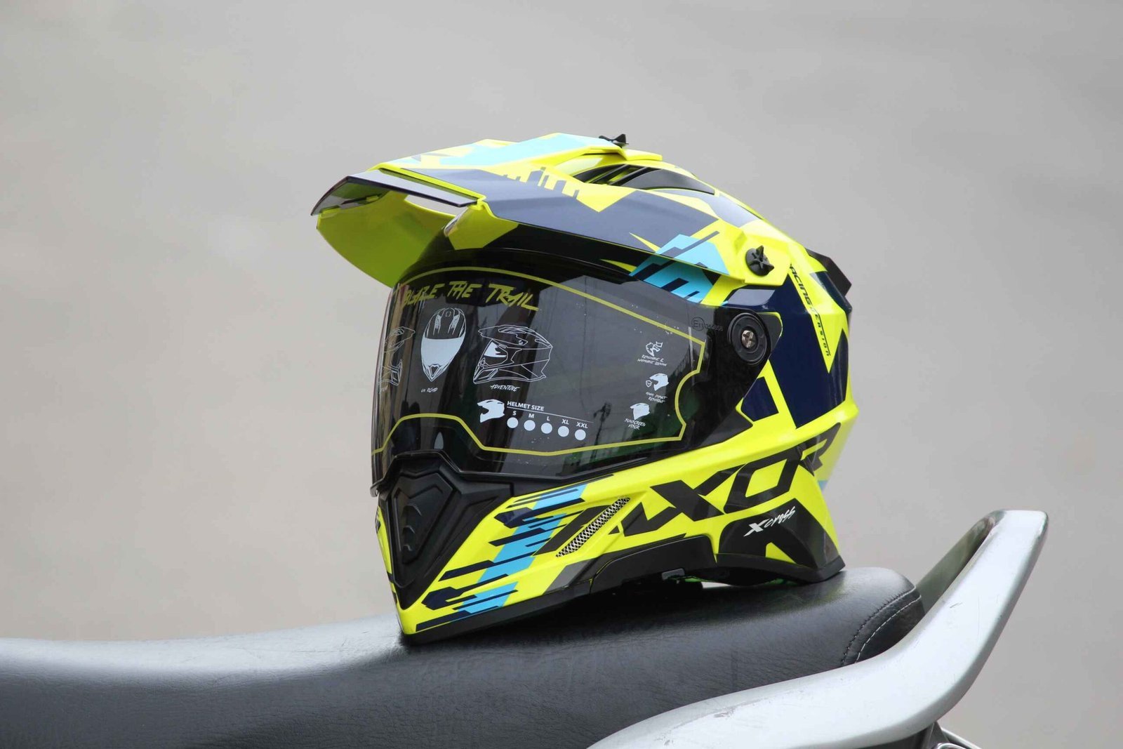 AXOR X-CROSS X1 DUAL-VISOR NEON YELLOW BLUE HELMET FOR MAN AND WOMAN - Image 10