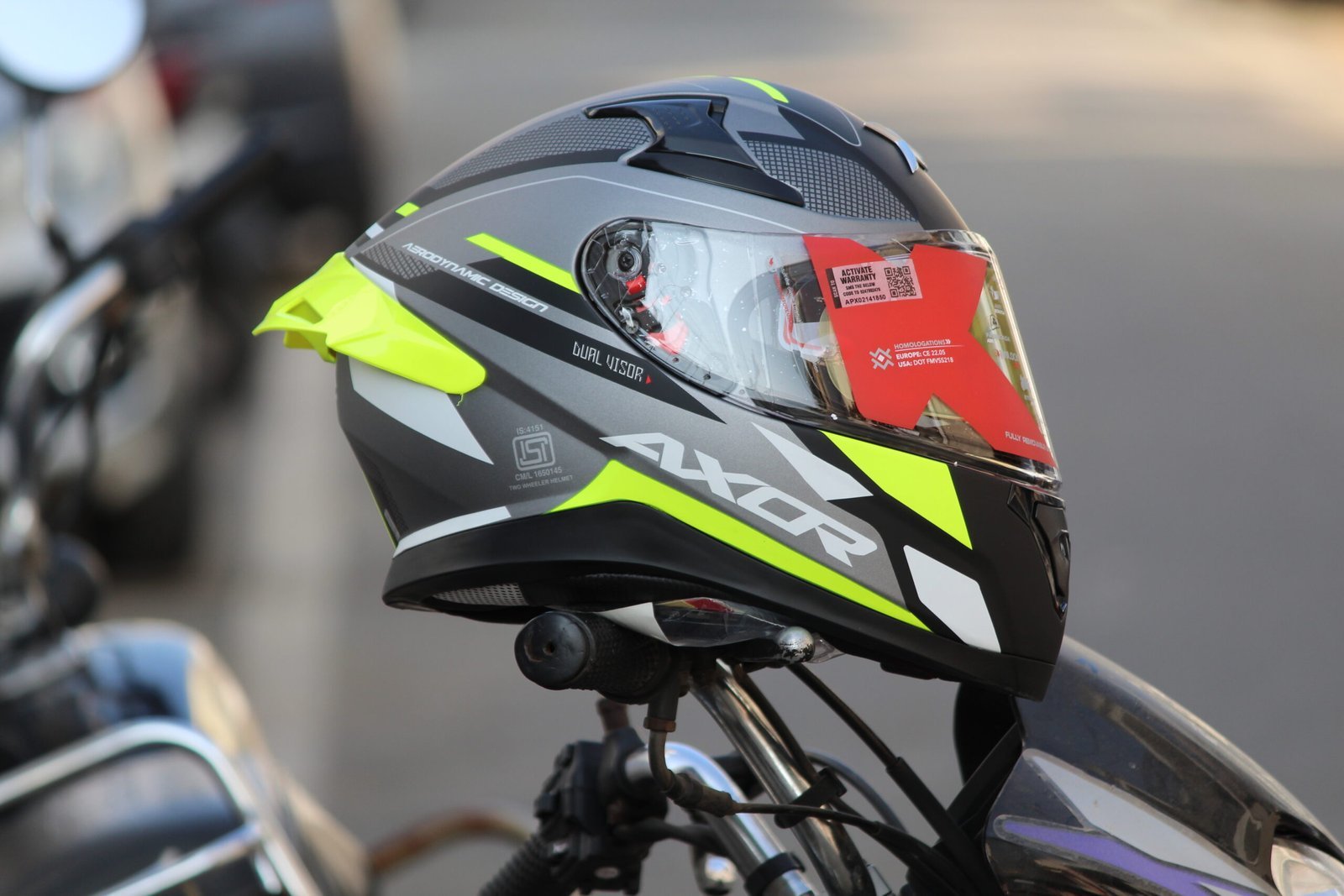 AXOR APEX TURBINE DULL GREY NEON YELLOW FULL FACE HELMET FOR MAN AND WOMAN - Image 4