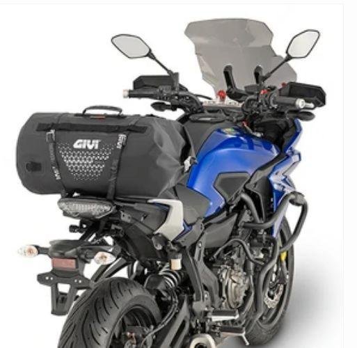 GIVI– UT801 Waterproof Dry-Roll Bag, 30 Litres - Image 2
