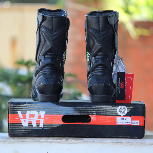 VR1 B01 Riding Boots Black Neon Green - Image 9