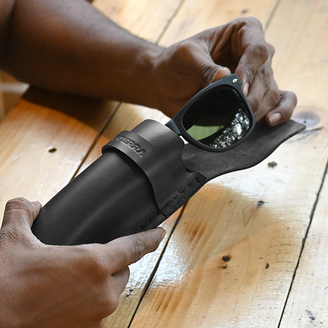 Viaterra Leather Sunglass Case - Black - Image 5