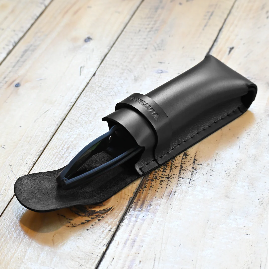 Viaterra Leather Sunglass Case - Black - Image 7
