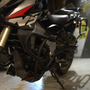 HYPERRIDER crash guard installed on Bajaj Pulsar NS400Z bike